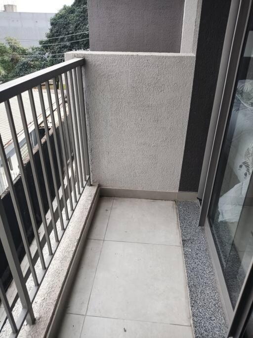 Apartment De 25 Metros Do Lado Metro Linha 5 Lilas